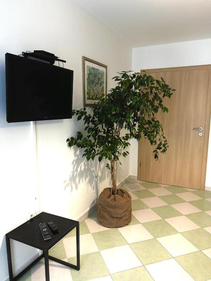 Apartments Villa Mira Kaštela 外观 照片