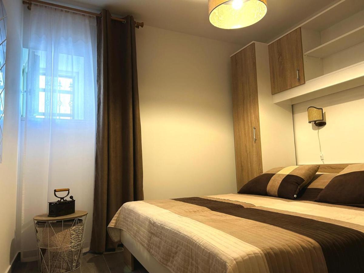 Apartments Villa Mira Kaštela 外观 照片