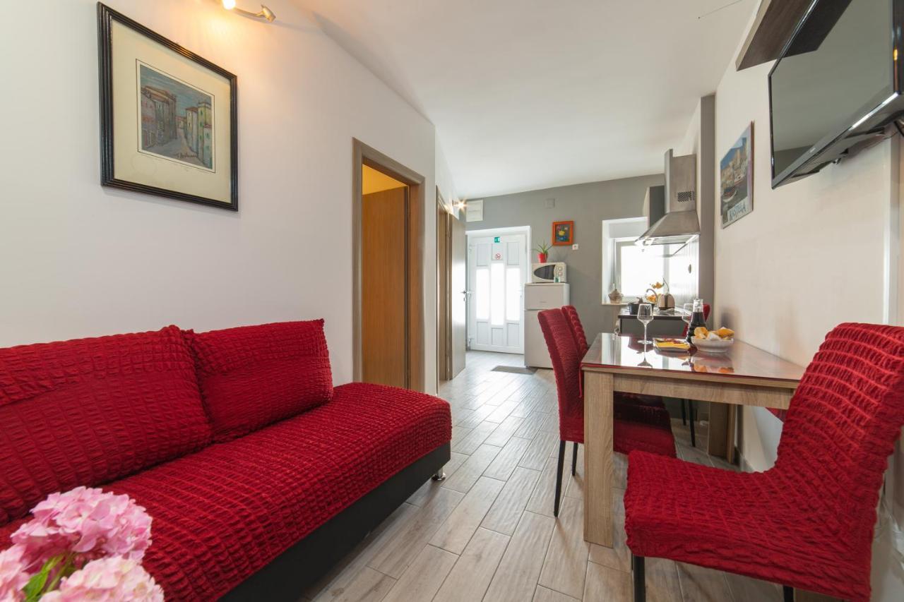 Apartments Villa Mira Kaštela 外观 照片